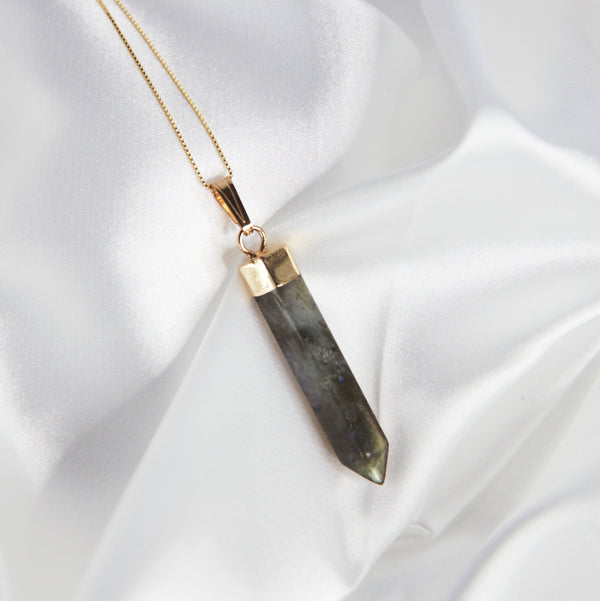 Labradorite Point Necklace in Gold Plated 925 Sterling Silver - Beau Life